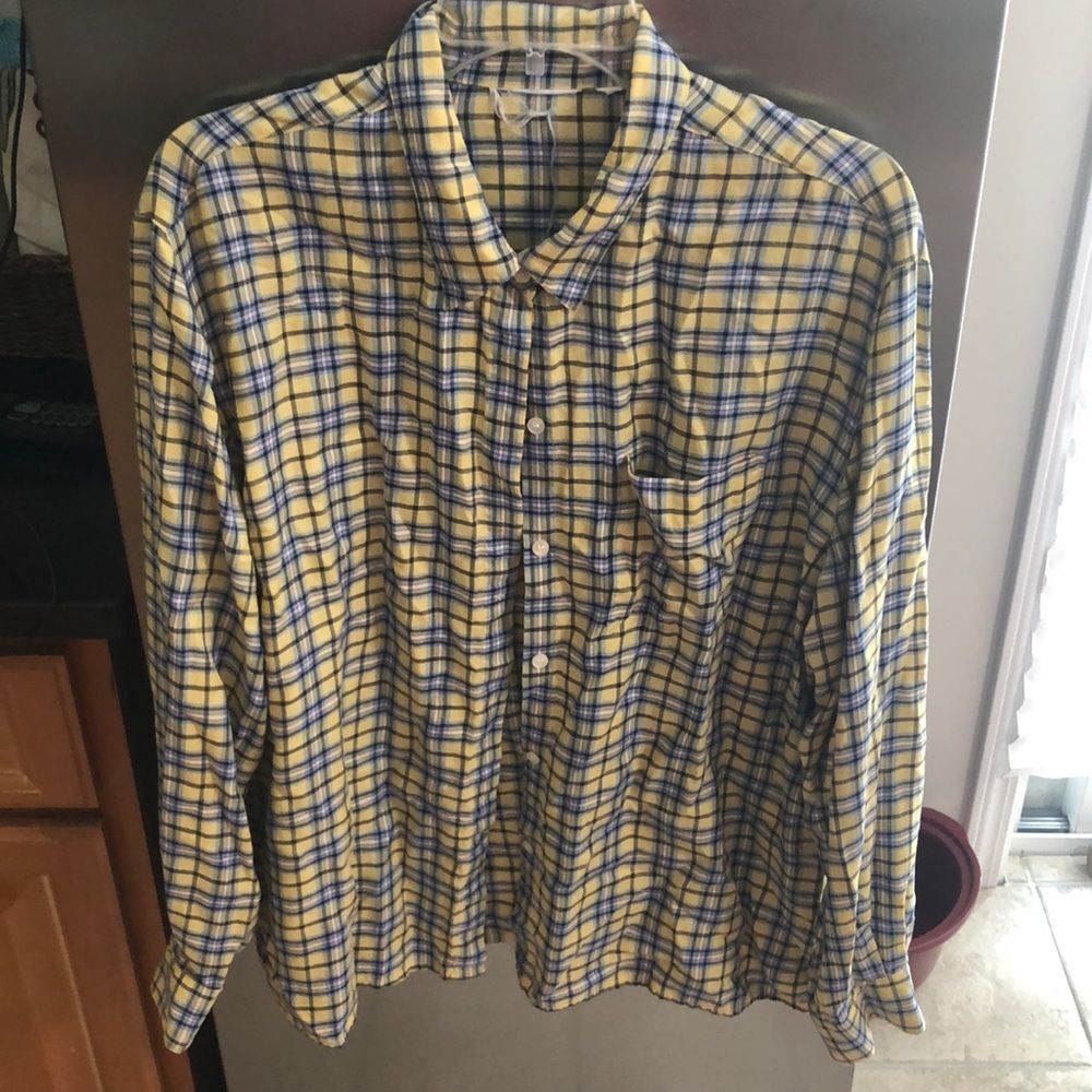 Yello plaid l/s button-down looks like flannel not